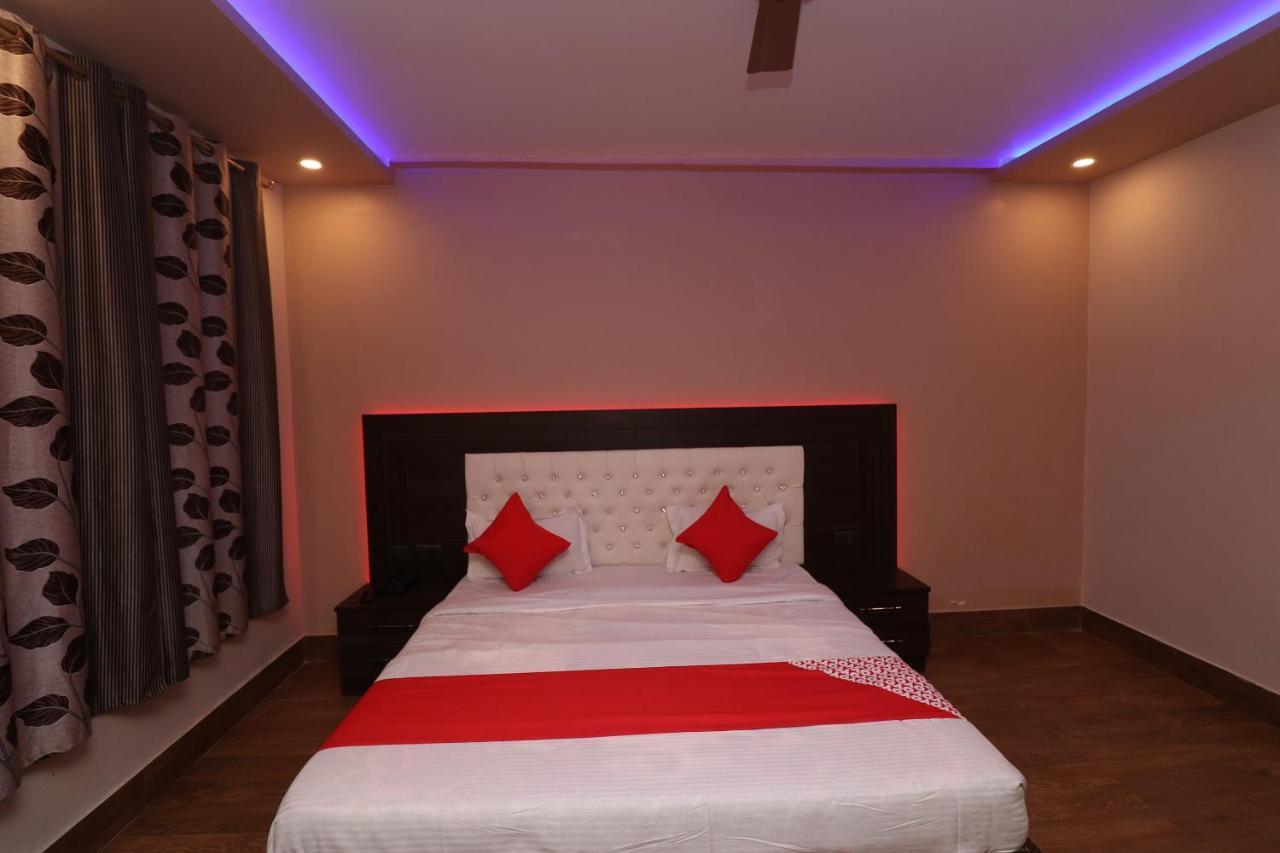 لاكناو Oyo 33387 Laxmi Lawn And Resort Suite المظهر الخارجي الصورة